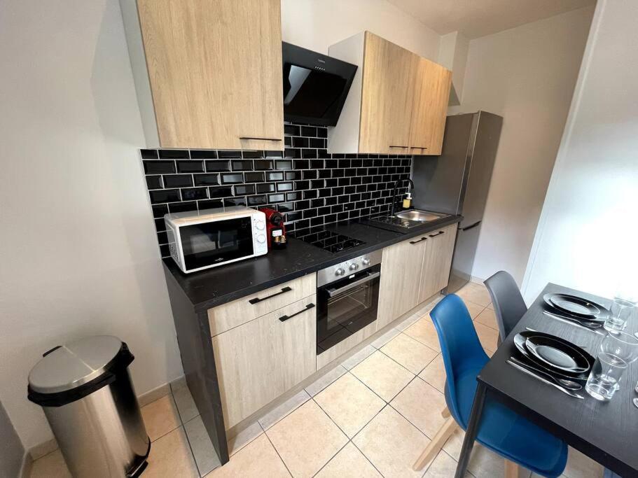 Appartement T2 Pour 3 Personnes Marseilles Exterior foto